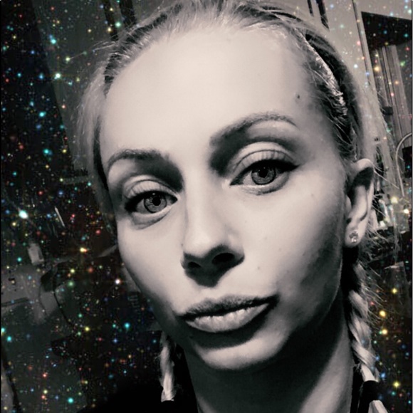 Meet your Posher, Ondrea - Picture 1 of 1